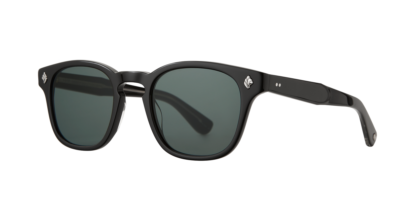 With bold lines and fine details, the Ace sunglass is for the strong and not-so-silent types. Featuring a palm leaf plaque adorning the frame front and glass lenses for unmatched clarity, the Ace is a striking choice for the discerning wearer.