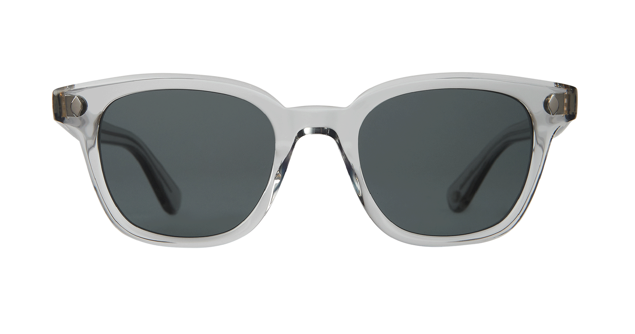 The Broadway sunglasses offer an updated wayfarer style with some throwback putting-green inspiration. Designed with conttheed temples to mimic ‘50s car fins, its dimensions are slightly larger than its predecessors.  Finished with new water-drop plaques along the endpieces and semi-flat lenses, the mirrored options feature an innovative layered technique, so the reflective coating isn’t exposed to scratches or fingerprints.